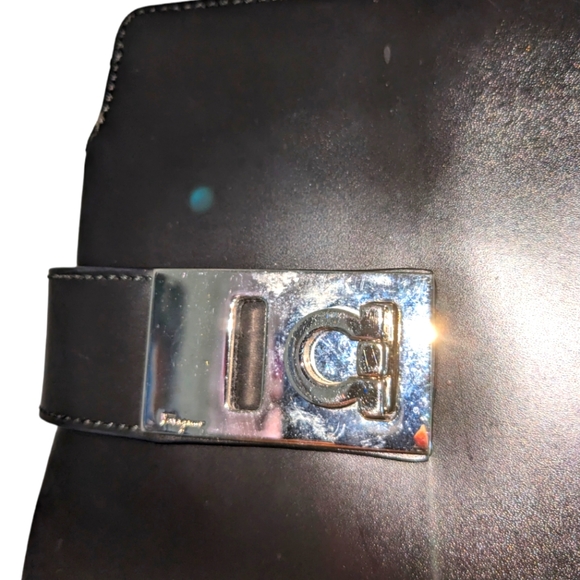 Salvatore Ferragamo | Gancini Italian Black Leather Women's Handbag - Picture 3 of 6